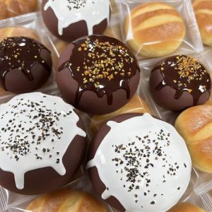 1PC Slow Rising Chocolate Squeeze Squishy Sensory Fidget for Stress Relief Anti-Anxiety Hand Relaxation Gift
