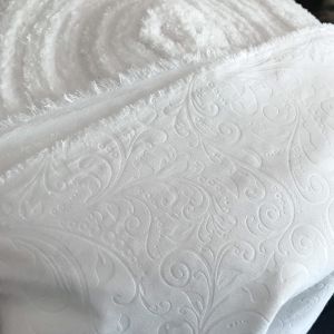Vải Poly Trắng Họa Tiết Chìm Khổ Lớn 2m4 - Chất Dày Vừa Không Giãn Mềm - May Bộ Ga Giường Vỏ Gối Vỏ Mền