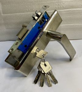 KHOÁ CỬA PHÒNG TAY GẠT INOX 304 ZUB