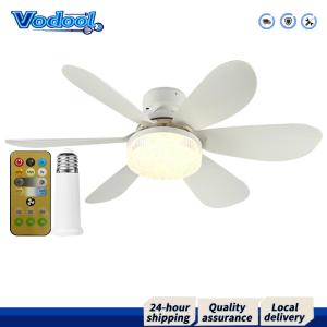 พัดลมเพดานพร้อมไฟ LED หลอด E27 ขนาด 52 ซม. ปรับความเร็วได้ 3 ระดับ สำหรับห้องนั่งเล่นและห้องนอน