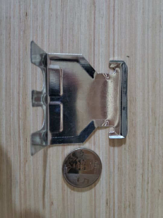 W-Clip%20/%20Metal%20Furring%20Clip%20(per%20piece)%20-%20Image%204