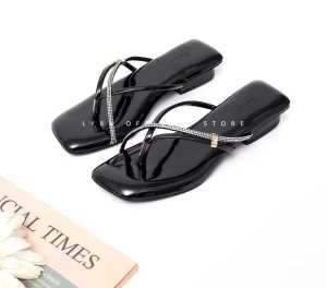 Sandal Wanita-Sandal terbaru-Sendal Korean Stayle-Sendal Wedges Ringan Sangat Empuk Free Box