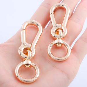 2PCS 8-shaped Keychain Zinc Alloy Spring Carabiner Anti-rust Metal Keychain Outdoor Climbing Spring Swivel Buckle Pendant for Bag Key