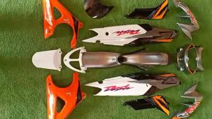 ชุดดำตัดส้มตัดขาว ชุดแดช 14 ชิ้น สีเทา (ชุดใหญ่)