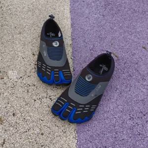 Mens Five-Toe Shoes for Outdoor Wear Toe-Shoe for Sports Fitness Yoga Pilates Womens Running Shoes Corrective Split-Toe Shoes Large Size