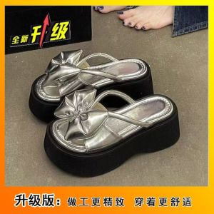 Free Shipping New Summer Styles: Fashionable And Versatile Round-Toe Sandals With Bow Details Thick Soles And A Platform Design Perfect For The Beach