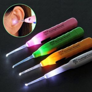 KOREK KUPING LED PEMBERSIH TELINGA SENTER LAMPU EARPICK COTTON BUD