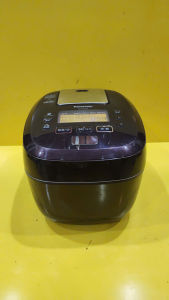 Nồi cơm nội địa Nhật cao tần (IH) Panasonic SR-PA10E6 (1.0L) (190220K0508) áp suất điện tử - Date 2019_Hàng nội địa Nhật đã qua sử dụng điện 100V