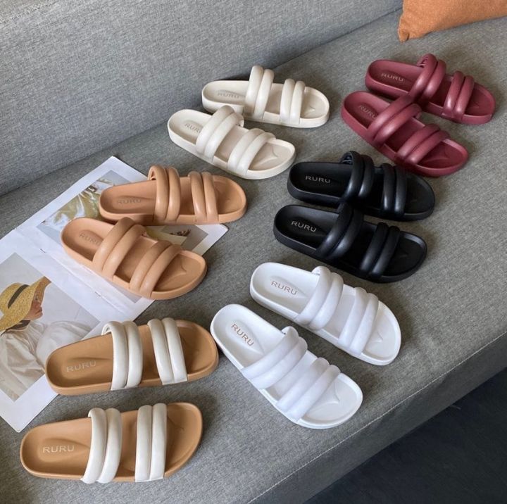 Slides slippers store