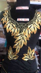 Ren bộ cổ áo và 2 tay thêu