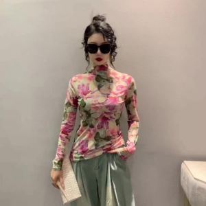 AMMIN เสื้อยืดแขนชุดยาวพิมพ์ลายดอกไม้สำหรับผู้หญิงเสื้อเบลาส์สวยหรูสไตล์เกาหลีแฟชั่นคอทรงสูงสำหรับฤดูใบไม้ผลิและฤดูใบไม้ร่วง2024