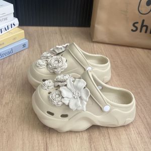 [Free Shipping] New Style Clogs And Sandals In Stock For Summer 2025 Featuring A Closed-Toe Design Laces And A Heel Suitable For Outdoor Wear Made Of EVA Material Designed For Women