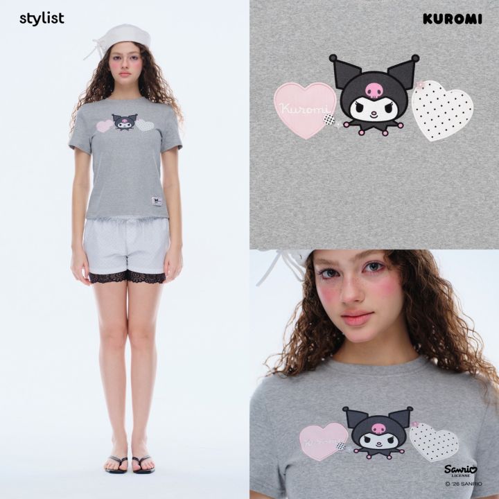 (จัดส่งภายใน35-60วัน) STYLIST | KUROMI Edition - Regular Tee Triple Heart Grey เสื้อยืดพอดีตัว คุโรมิ