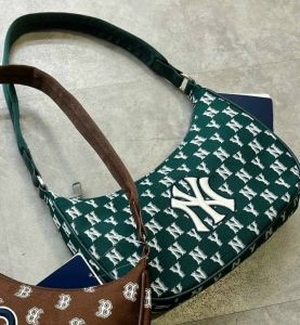 (Auth Tuồn Chính Hãng) Túi Đeo Vai M L B New Collor Trẻ Trung Xinh Xắn Clip Thật Thật Nhận Hàng Y Hình Size 22cm