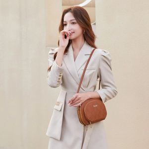 SPSBAGS#8532  FASHIONABLE SHOULDERBAG  AND CROSSBODYBAG LEATHER MATERIAL FOR  WOMEN
