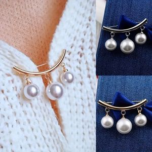 1/2pcs High-end Temperament Anti-bare Brooch Womens Neckline Fixed Clothing Pins Buckle Needles Corsage Silky Scarf Sweaters Cardigan Accessories