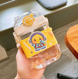 [SG Stock] Kids Cute square straw cup 470ml cartoon style High Quality plastic cup leak proof flat and portable water bottle with strap toddlerchildchildren