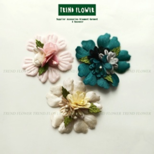 Bunga souvenir aksesoris hiasan souvenir hampers bross bunga