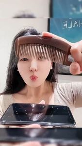 Nurm Massage Comb Anti-Static Anti Tangling Hair Brush Press Anti-dandruff Styling Comb
