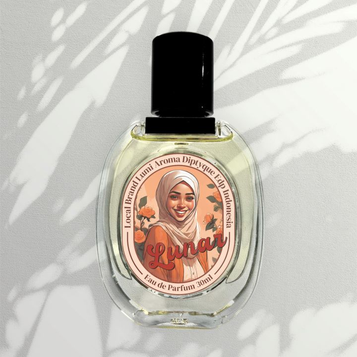 LumiAroma%20%E2%97%89%20Lunar%20%7C%20Women's%20Eau%20de%20Parfum%20%7C%2030ml%20-%20Image%203