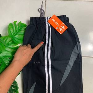 กางเกงว อมผ้าร่มเนื้อดี🌿 แต่งแถบด้านข้างสีสั้นสดใส🥰 #กางเกง กีฬา #กางเกงว อม งานป้าย