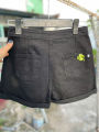 quần short jean đùi nữ cotton co giãn nhẹ lật lai trơn 1 nút túi trước sau  đính cỏ 4 lá thêu may  mắn. 