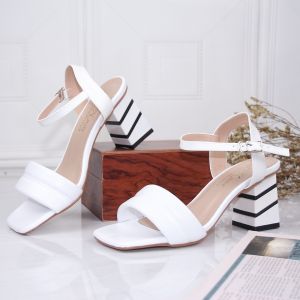 Giày sandal cao gót vuông 8p quai phồng kẻ viền chỉ SD58