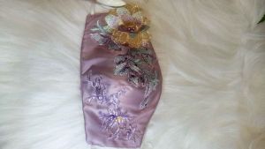 Masker Satin Hias Ungu Muda Cantik - Masker Satin Bunga - Masker Satin Cantik - Masker Hias Cantik