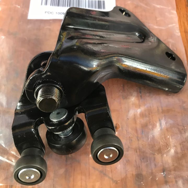 B%C3%A1t%20B%E1%BA%A1c%20%C4%90%E1%BA%A1n%20(Bi%20Tr%C6%B0%E1%BB%A3t)%20C%E1%BB%ADa%20L%C3%B9a%20Ford%20Transit%20(Tr%C3%AAn)%20-%20Image%208