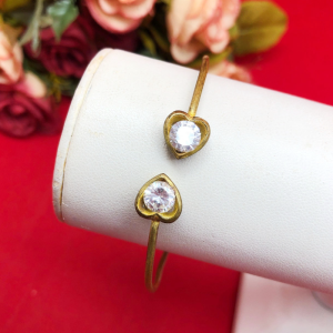 กำไล C งานดิบทองเหลืองหัวใจฝังเพชร ฟรีไซส์ ปรับขนาดได้ งานดิบไม่ได้ชุบ ทองเหลืองโบราณ ใส่ได้ทุกโอกาส พร้อมส่ง