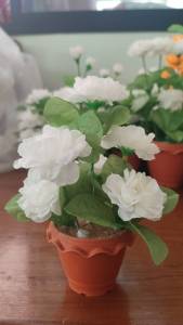 กระถางดอกมะลิ กระถางต้นมะลิ ดอกมะลิปลอม ต้นมะลิปลอม ดอกมะลิตกแต่ง ต้นไม้ไหว้พระ ไหว้แม่ ต้นไม้ตกแต่งบ้าน