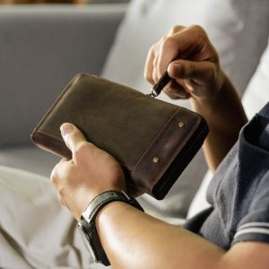 DOMPET KULIT CRAZY HORSE PRIA - GAYA INGGRIS KLASIK