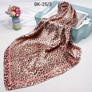 ผ้าพันคอผ้าซาติน ผ้าคลุมไหล่ซาติน ผ้าพันคอ ผ้าไหมซาติน ขนาด 90*90ซม สินค้าพร้อมส่งในไทย