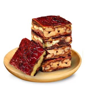 新疆枣仁派大红枣夹核桃糕无核夹心枣夹核桃独立包装 Xinjiang Jujube Kernel Pie Big Red Date with Walnut Cake Coreless Sandwich Jujube with Walnut Individually Packaged