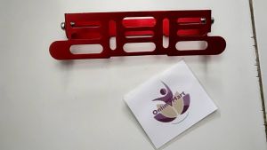 Breket plat nomor dudukan universal Merah