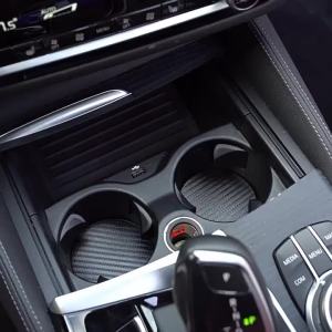 2pcs carbon fiber car sink coaster suitable for Isuzu i-350 D-MAX mu-X car interior accessories