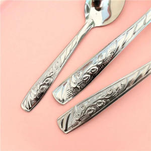 30 PASANG Souvenir Alat Makan (Sendok dan Garpu) Kemasan Plastik dengan Alas Shabby