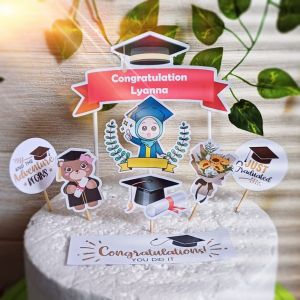 Topper Cake Tema Wisuda / Kelulusan untuk Hiasan / Dekorasi Kue