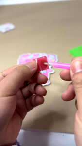 DIY Lukisan Berlian 5D Kartun Kayu Projek Seni Tangan Kanak Kanak Bahan Kreatif Tampal Berlian Comel Hiasan Meja New 5D Wood Board Diamond Painting Sticker Sanrio Kuromi DIY Art Crafts Kids Gift 新款5D立体木板钻石画儿童手工DIY三丽鸥钻石贴画高颜值点钻画 A211