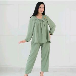 One set fuji Cringkle Airflow Jumbo Terbaru / Setelan Wanita Cringkle Premium LD 120