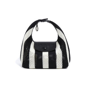 AE2025 New waterproof nylon lunch bag niche design commuter handbag casual versatile shoulder dumpling bag for women