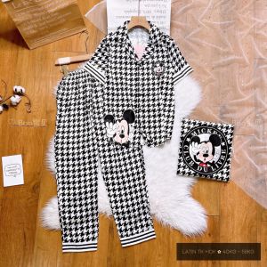 [HCM] (40-56kg P2) Đồ bộ pijama đùi chất lụa latin in 3D hoạt hình. labubu - capybara - gấu panda/pooh/lotso - mèo kitty - ếch xanh - cún/chó -maruko - khủng long con - heo/lợn - chuột mickey - mèo máy doraemon - thỏ Hongduyen_2188.