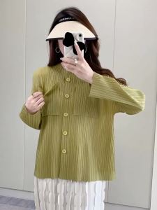 Pleated Sunscreen Jacket For Women New High-End Versatile Long Sleeved Lightweight Sunscreen Cardigan Top For Women