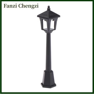 Fanzi 1Pc Mini Lamps Street Lights Microscopic Model for Miniature Dollhouse Decor
