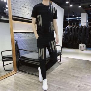 MIKEJIE Bộ Đồ Thời Trang Bộ Đồ Hai Món Quần Áo Thun Ngắn Tay Đẹp Trai Lưới Màu Đỏ Xu Hướng Thời Trang Thể Thao Và Giải Trí Mùa Hè Cho Nam