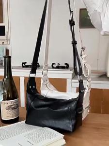 2025 New Punk Style Motorcycle Bag Bag for Women Fashion Niche Design Bag Versatile Shoulder Crossbody Bag Trendy