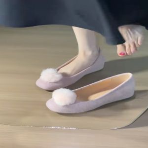 Free Shipping 2026 Spring/Autumn New Korean-Style Round-Toe Fur Ball Flats For Women Soft-Soled Shallow-Mouth Flat Pink Beanie Shoes Slip-On Shoes