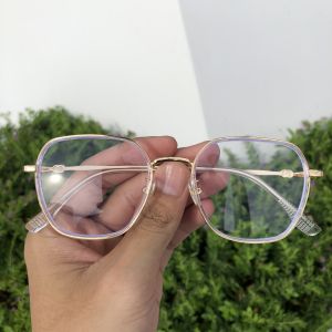 แว่นตาเลนส์ออโต้ ออกแดดเปลี่ยนสี กันแสงสีฟ้า +เกรด Premium+ [กรอบทรงเหลี่ยม สีสันสดใส สีชมพู-Pinkฟ้า-Blue เหลืองทอง-GoldenYellow เทา-Grey ดำทอง-BlackGold]