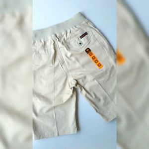 Celana Pendek Pria: Nyaman & Cocok untuk Musim Panas