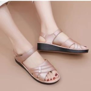 [Free Shipping] New Summer Outdoor And Indoor Slip-On Sandals With A Fish-Mouth Design Featuring A Simple And Casual Style And A Moderate Heel